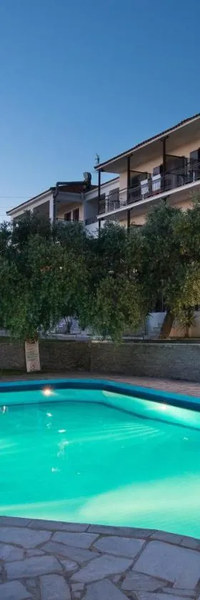 Hotel Villa Natassa，位于斯卡拉拉乔伊的酒店