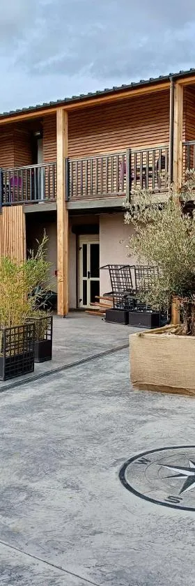 Logis Hôtel Volcan Sancy，位于Nébouzat的酒店