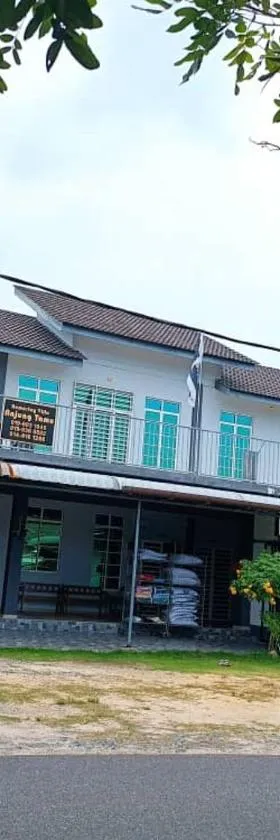 VILLA ANJUNG TAMU，位于Kampong Pak Sabah的酒店