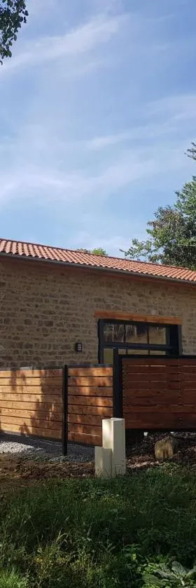 Gîte de caractère，位于Saint-Jean-la-Vêtre的酒店