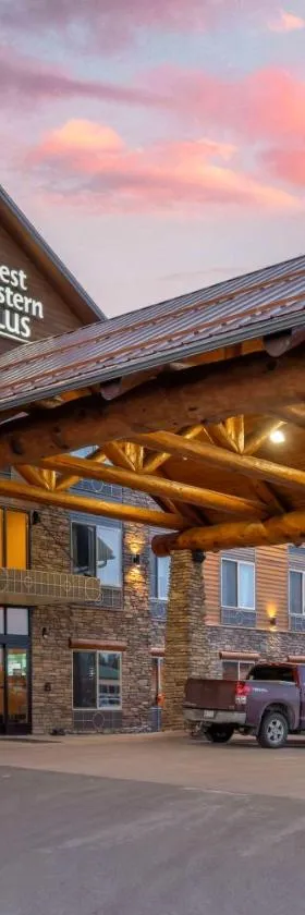 Best Western Plus Ponderay Mountain Lodge Sandpoint，位于Ponderay的酒店