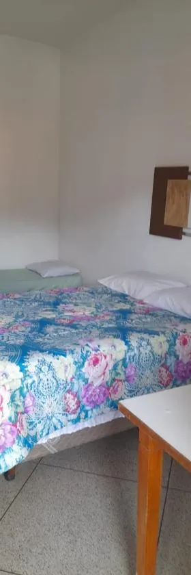 HOTEL GUARAREMA，位于瓜拉雷马的酒店