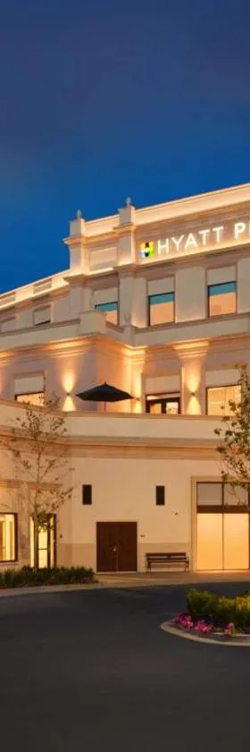 Hyatt Place Salt Lake City Farmington Station Park，位于法明顿的酒店