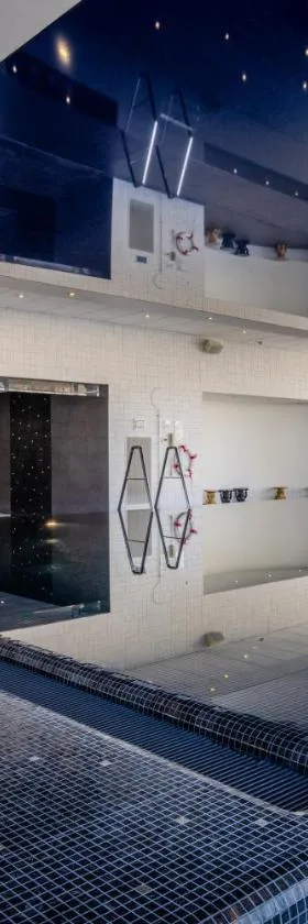 安特卫普皇冠假日酒店，位于安特卫普的酒店