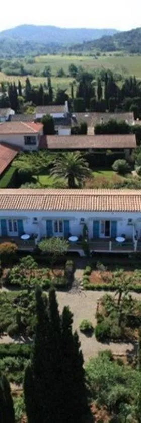 Hôtel et Appart'Hôtel Le Relais Du Val D'Orbieu，位于奥尔奈松的酒店