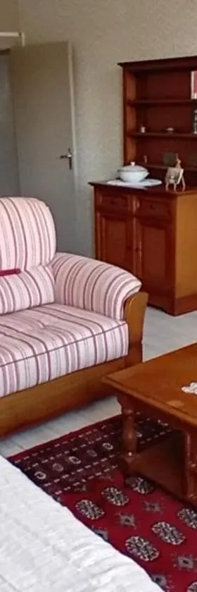 appartement 2 chambres，位于巴卡拉的酒店