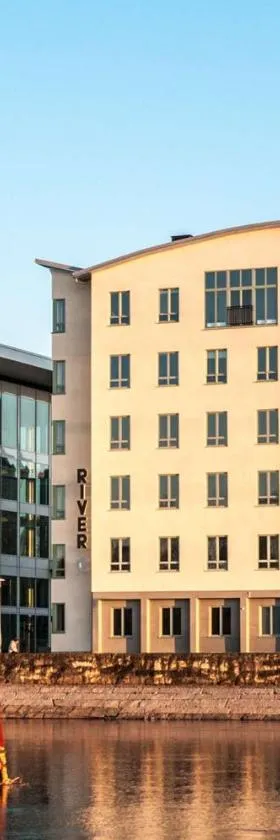 Best Western Hotel River C，位于卡尔斯塔德的酒店
