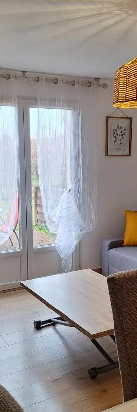 Cottage avec terrasse privative à 15 km d'Orléans，位于埃尔顿的酒店