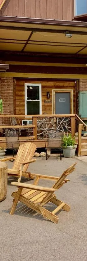 The Iris Garden Downtown Cottages and Suites，位于纳什维尔的酒店
