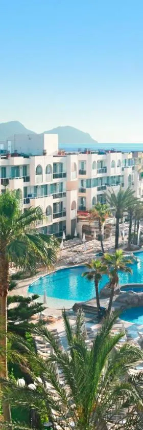 Grupotel Alcudia Pins，位于穆罗海滩的酒店