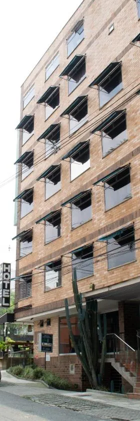 Hotel Portón Sabaneta，位于萨瓦内塔的酒店