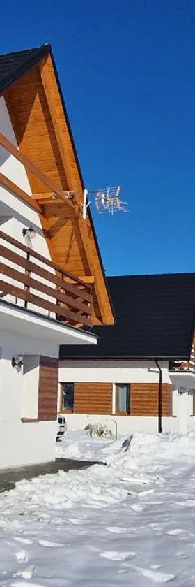 Domki 4 pory roku，位于科尼亚库夫的酒店