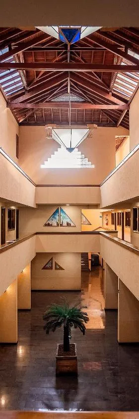 Sakr Hotel，位于Penápolis的酒店