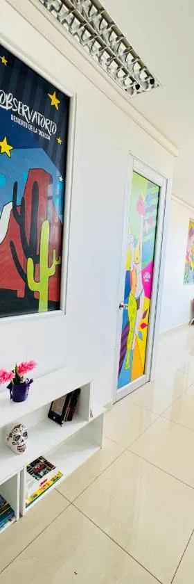 Hospedaje Casa Cultural Saberes，位于内瓦的酒店