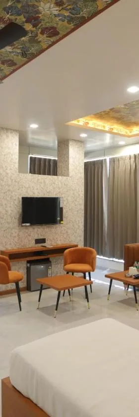 Hotel Pride Of Chittor，位于奇陶尔加尔的酒店