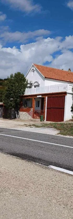 Apartman Ličanka，位于Muškovci的酒店