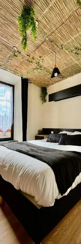 Hôtel de la Gare Sévérac，位于塞维拉克勒沙托的酒店
