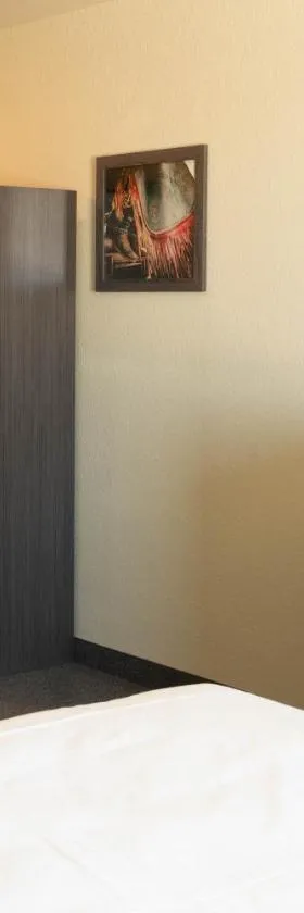 Iron Creek Inn & Suites，位于Upton的酒店