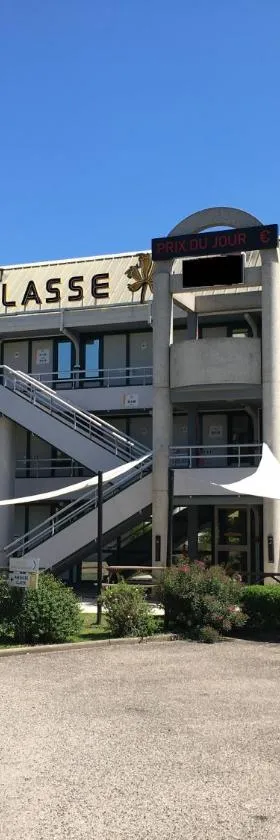 普瑞米尔威驰贝勒丽芙苏尔阿雷经典酒店，位于阿列河畔美岸的酒店