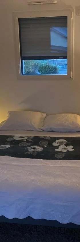 Chambre privé à deux pas de la gare，位于Montauban-de-Bretagne的酒店