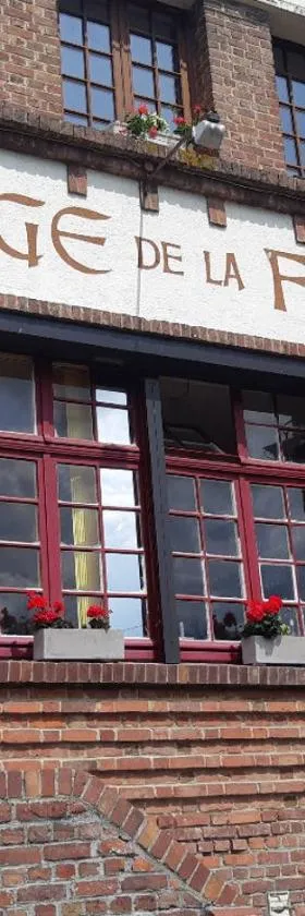 Logis hôtel & Restaurant - Auberge de la Forêt，位于阿兹布鲁克的酒店