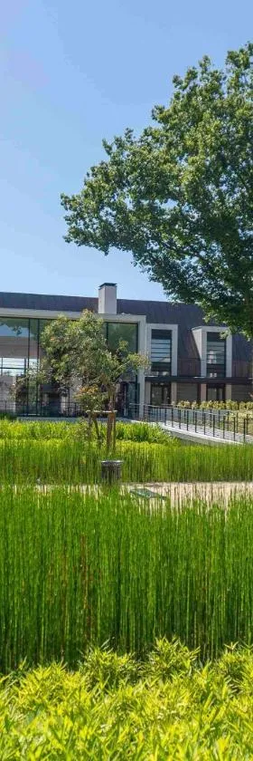 Le Domaine des Vanneaux Golf & Spa L'Isle Adam - MGallery Collection，位于利勒阿当的酒店