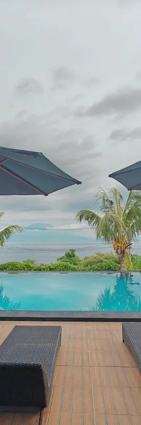 Nusa Sedayu Hotel By Ocean View，位于珀尼达岛的酒店
