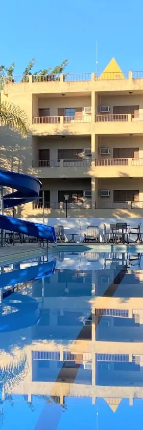 Hotel Fazenda Pirâmides，位于阿蒂巴亚的酒店