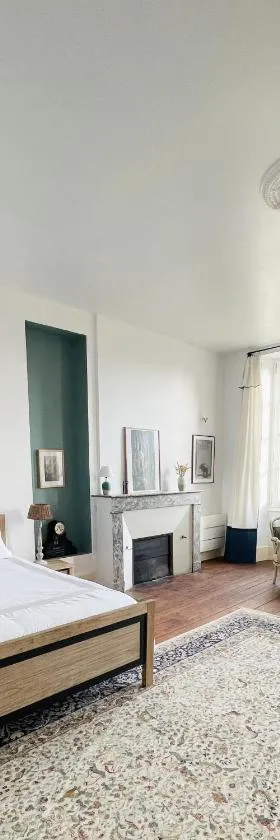 Villa Séquoia - Grande Chambre - SDB privée，位于巴扎斯的酒店