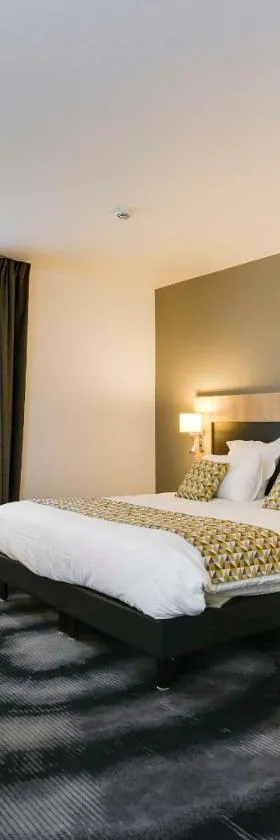 Brit Hotel Confort Loches，位于洛什的酒店
