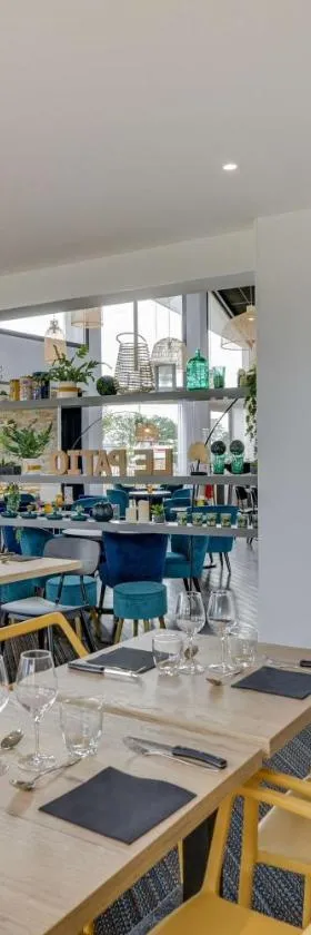 Brit Hotel Au Pays De Vitré，位于埃特雷勒的酒店