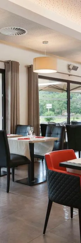 Brit Hotel Privilège Figeac，位于菲雅克的酒店