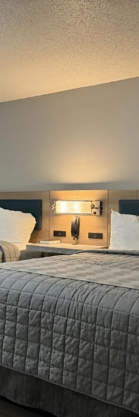 Bearcat Inn and Suites，位于Maryville的酒店