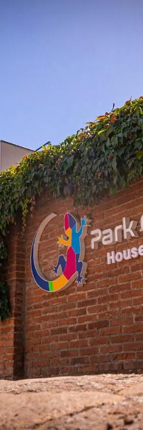 Park Güell House Hotel，位于塔尔卡的酒店