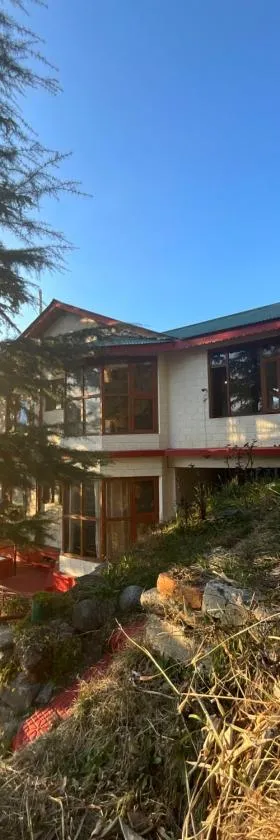 TSUKIMI Homestay, Naggar, Manali，位于纳加尔的酒店