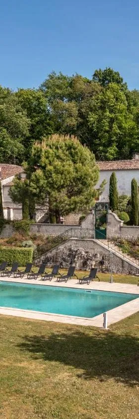 Le Relais de Saint-Preuil, The Originals Relais Vignes du Cognac，位于圣普勒伊的酒店