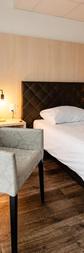 Los Lorentes Apartments Bern Airport，位于贝尔普的酒店