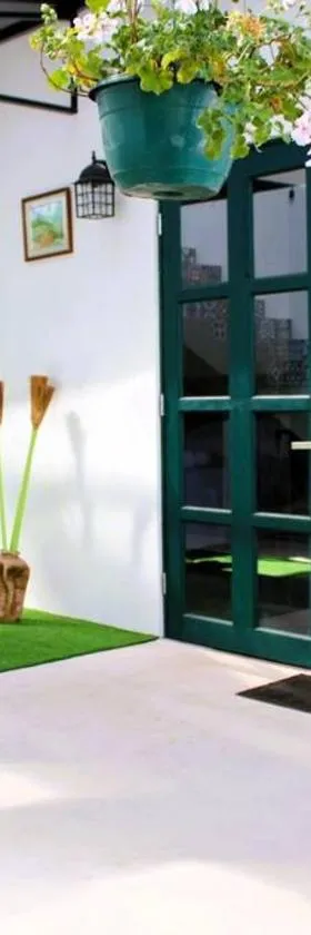 Casa de las Brujas Escazú，位于Escazu的酒店