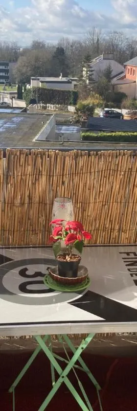 Appartement calme et ensoleillé，位于埃鲁维尔圣克莱的酒店