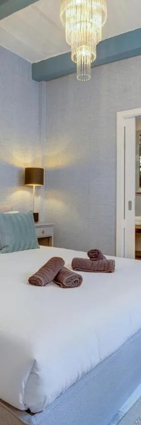 Charming Maltese Townhouse in Senglea，位于森格莱阿的酒店