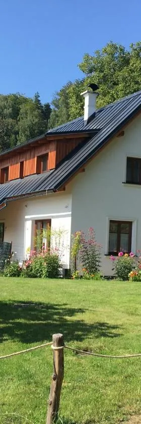 U Studánky，位于Koberovy的酒店