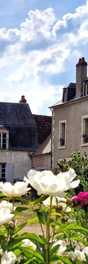 Chambre d'hôtes "Au bord de Loire"，位于La Marche的酒店