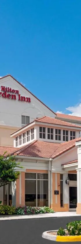 劳德代尔美丽华希尔顿花园酒店，位于米拉玛的酒店