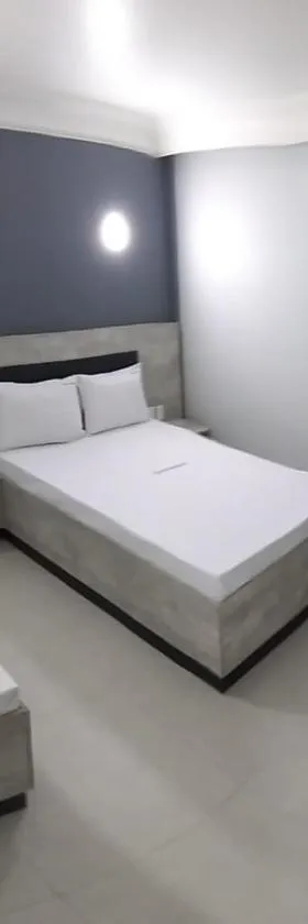 Hotel Phizalis，位于南圣卡埃塔诺的酒店