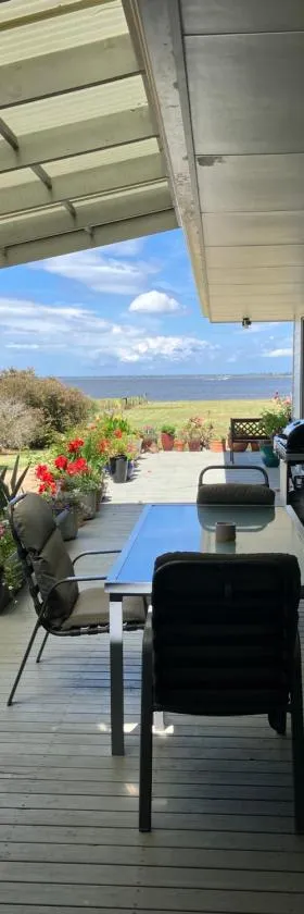 Eagle Bay Views，位于Eagle Point的酒店