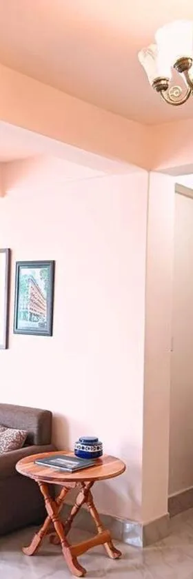 Two Rooms- Mountain View Apartment with Wi-Fi，位于Kohīma的酒店