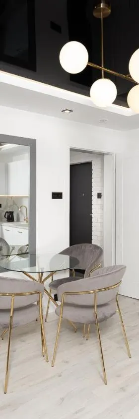 "Lux Apartament" w pobliżu basen,galeria,siłownia,lotnisko 8min，位于拉多姆的酒店