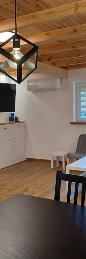 Domek, domki na Mazurach. Okolice Olecka，位于Swiętajno的酒店