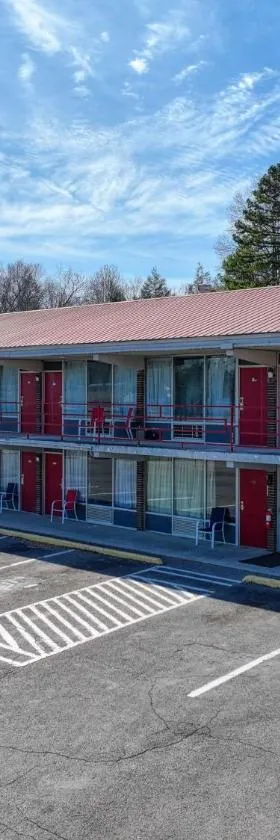 Americas Best Value Inn Stearns, KY，位于Stearns的酒店