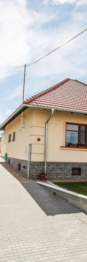 Villa Emilia，位于诺维萨尔多夫的酒店
